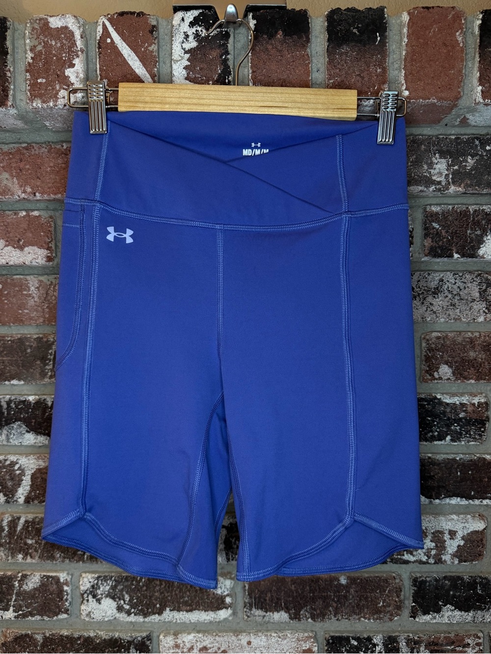 Under Armour Women's Motion Purple Blue Crossover Bike Shorts V-Shaped Waistband